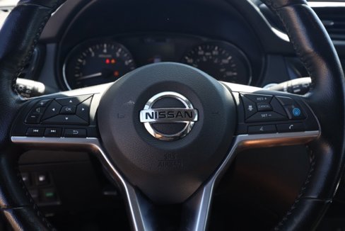 Used 2020 Nissan Rogue SV w/ Sun & Sound Touring Package image 25