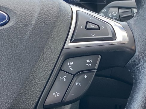 Certified 2022 Ford Edge SEL w/ Convenience Package image 8