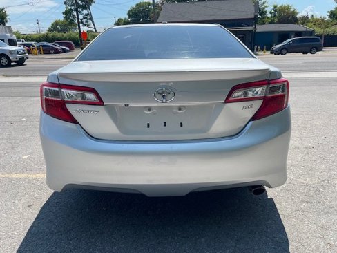 Used 2012 Toyota Camry SE image 6