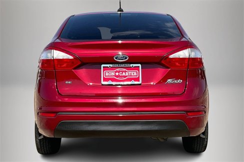 Used 2017 Ford Fiesta SE image 6