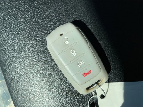 Used 2019 RAM 1500 Big Horn image 30