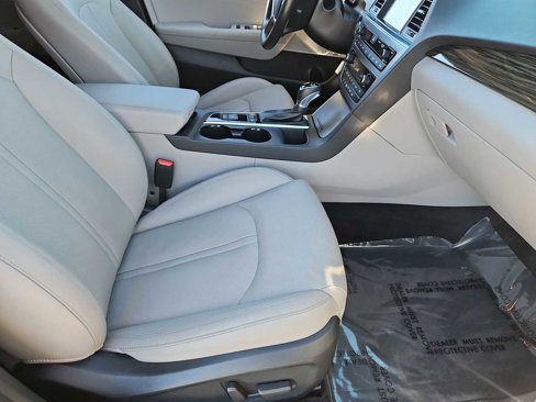 Used 2017 Hyundai Sonata Limited image 21