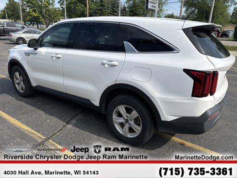Used 2023 Kia Sorento LX image 7