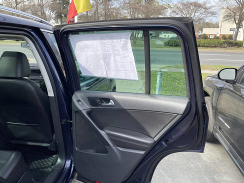 Used 2015 Volkswagen Tiguan SE image 27