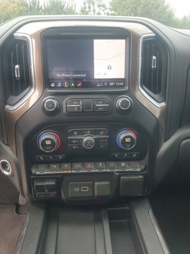 Used 2019 Chevrolet Silverado 1500 High Country image 12