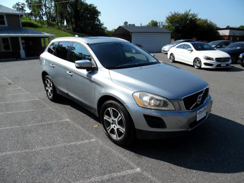 Used 2011 Volvo XC60 T6 image 7