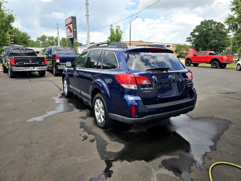 Used 2010 Subaru Outback 3.6R Limited image 28