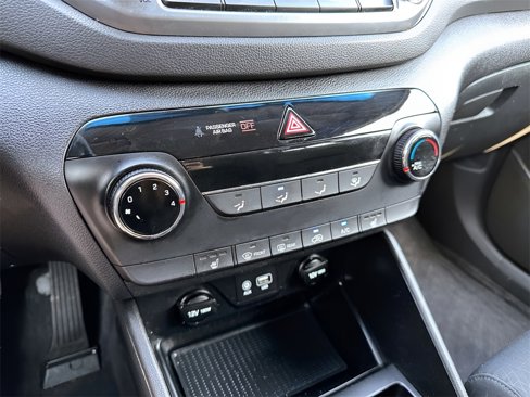 Used 2017 Hyundai Tucson Sport image 17