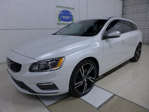 Used 2017 Volvo V60 T6 R-Design Platinum image 89