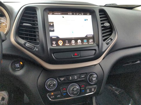 Used 2016 Jeep Cherokee Limited w/ Luxury Group image 32