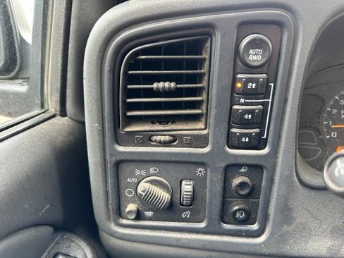 Used 2004 GMC Sierra 1500 SLE w/ Light Duty Power Package image 24