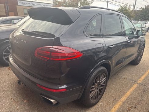 Used 2017 Porsche Cayenne image 11