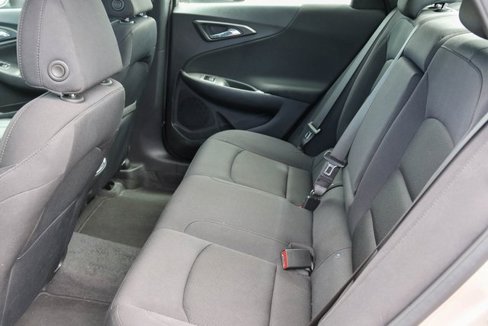Used 2025 Chevrolet Malibu LT image 12