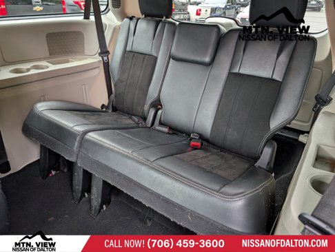 Used 2019 Dodge Grand Caravan SXT image 7