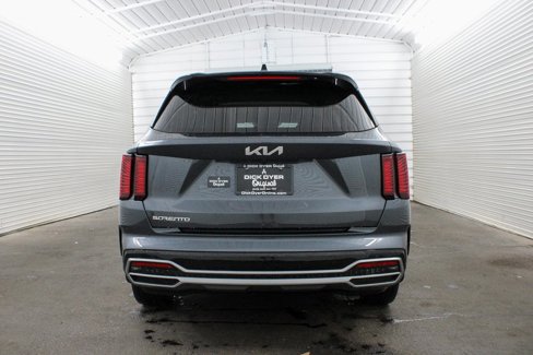 Used 2023 Kia Sorento EX w/ Panoramic Sunroof Package image 12