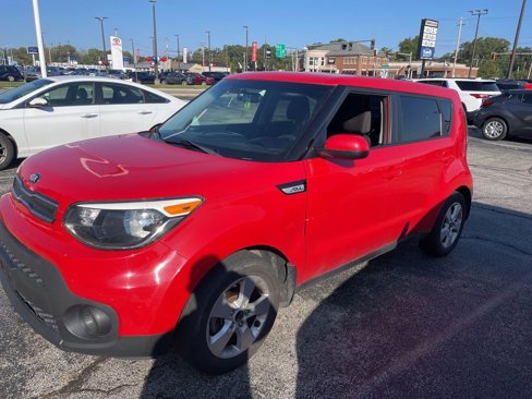 Used 2019 Kia Soul w/ Convenience Package image 2