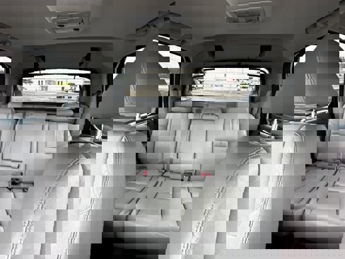 Used 2010 Chevrolet Avalanche LT w/ Luxury Package image 9