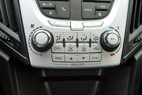 Used 2014 Chevrolet Equinox LT w/ Driver Convenience Package image 24