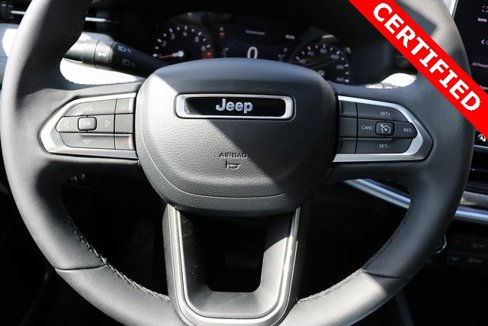 Used 2023 Jeep Compass Latitude image 20