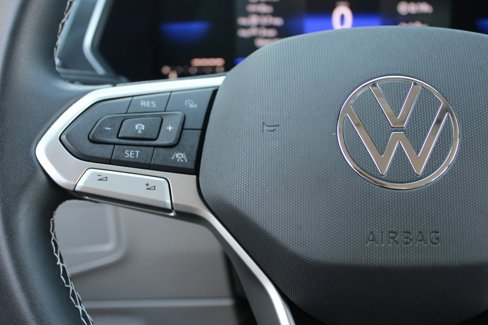 Certified 2023 Volkswagen Tiguan SE image 13