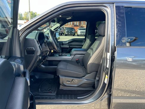 Used 2017 Ford F150 XLT w/ Equipment Group 302A Luxury image 13