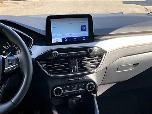 Used 2022 Ford Escape SEL image 6