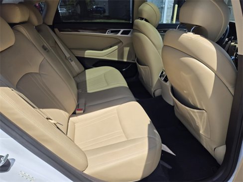 Used 2015 Hyundai Genesis 3.8 w/ Option Group 02 image 16