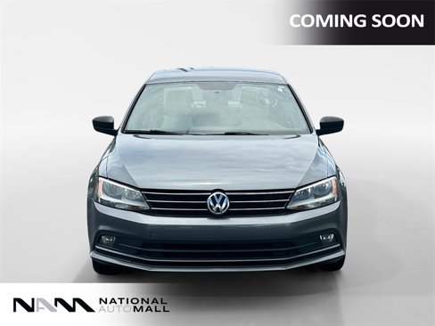 Used 2016 Volkswagen Jetta Sport image 8