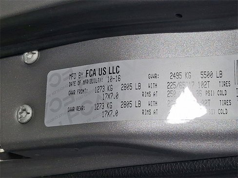 Used 2017 Jeep Cherokee Latitude w/ Cold Weather Group image 26