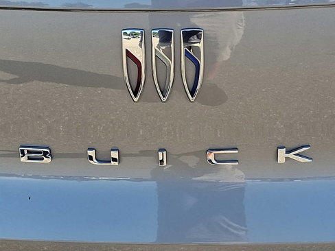 Certified 2024 Buick Envista Avenir image 30