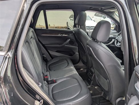 Used 2018 BMW X1 xDrive28i image 11