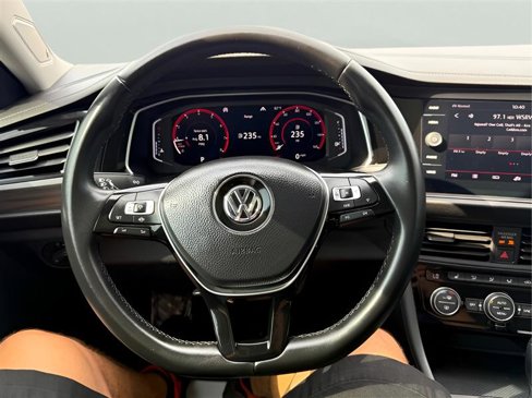 Used 2019 Volkswagen Jetta SEL image 11