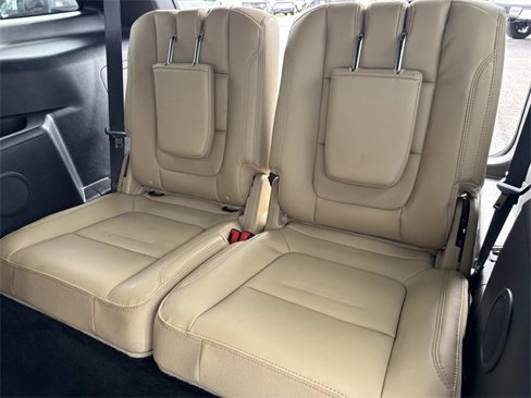 Used 2016 Ford Explorer XLT w/ Equipment Group 202A image 15