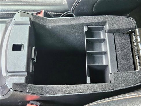 Used 2017 Ford Explorer XLT w/ Equipment Group 202A image 15