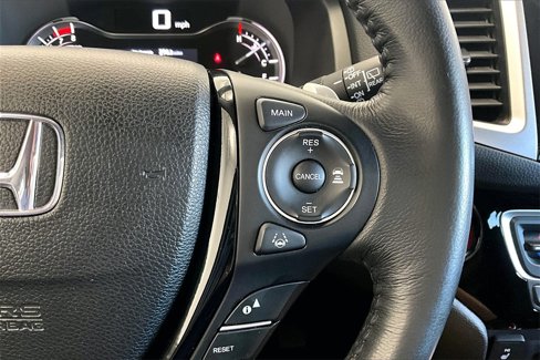 Used 2016 Honda Pilot Touring image 21