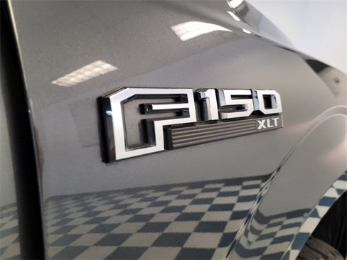 Used 2017 Ford F150 XLT w/ Equipment Group 302A Luxury image 11
