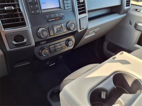 Used 2018 Ford F150 XLT image 25