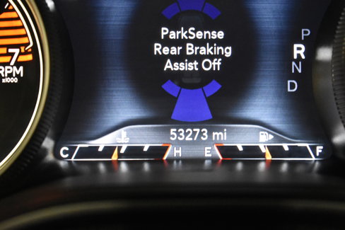 Used 2023 Jeep Cherokee Altitude Lux image 34