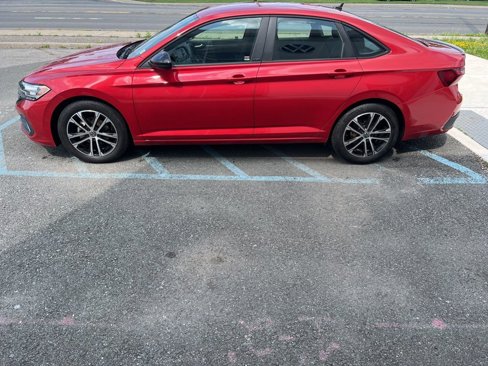 Used 2024 Volkswagen Jetta Sport image 9