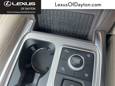 Used 2020 Ford Explorer Platinum w/ Premium Technology Package image 23