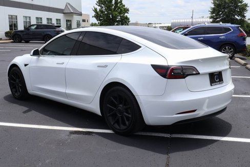 Used 2018 Tesla Model 3 Long Range image 9