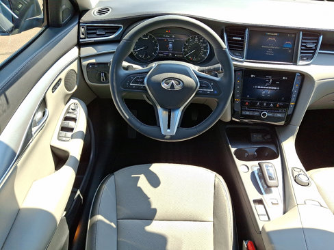 Certified 2024 INFINITI QX50 Luxe image 11