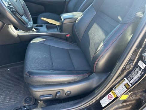 Used 2017 Toyota Camry SE w/ Moonroof Package image 10