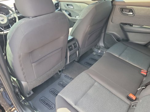 Certified 2021 Nissan Rogue SV image 14