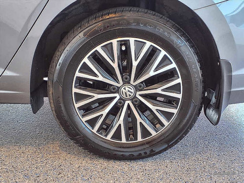Used 2021 Volkswagen Jetta SE image 5