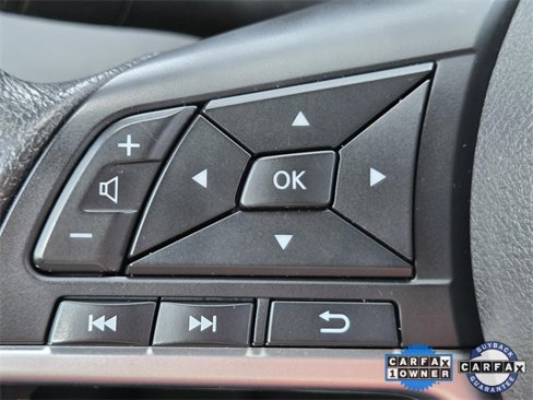 Used 2020 Nissan Kicks SR image 17