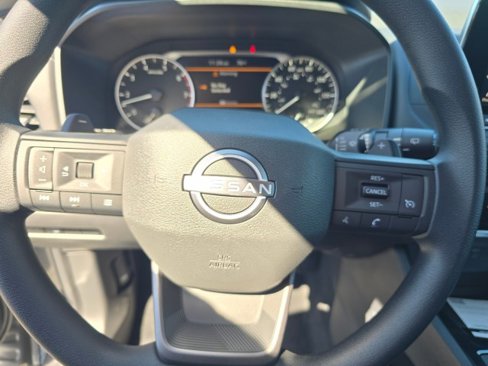 New 2025 Nissan Rogue S image 27