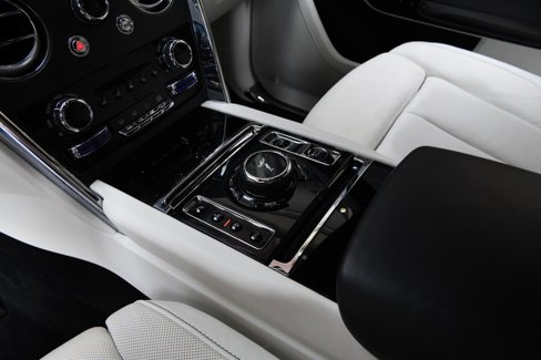 Certified 2023 Rolls-Royce Cullinan image 19