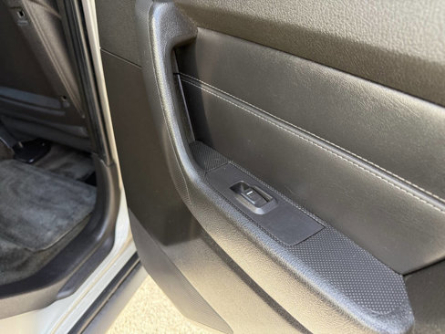 Used 2009 HUMMER H3 image 12