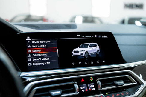 Used 2021 BMW X7 xDrive40i w/ Premium Package image 62